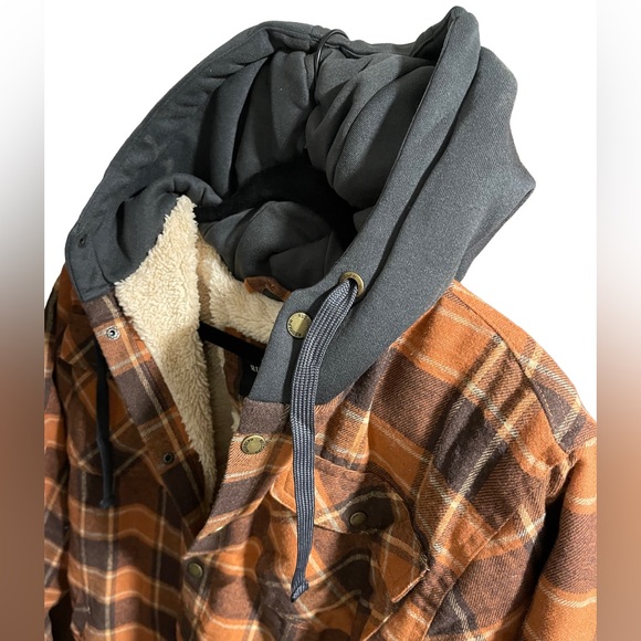 Men’s Rugged Outdoorsman Sherpa Lined Hooded Plaid Shirt Jacket Shacket Size M - Picture 6 of 7
